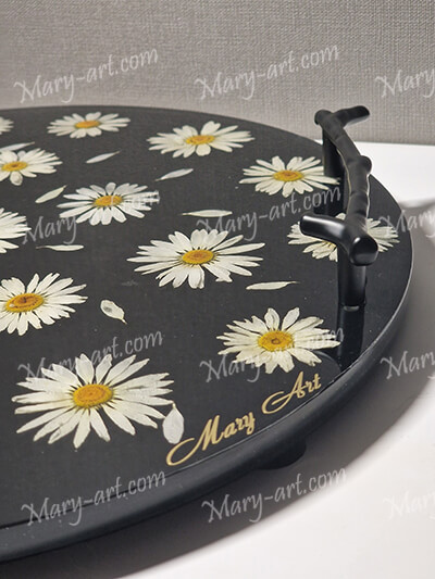 Столик-поднос. Ромашки на черном фоне. Под заказ